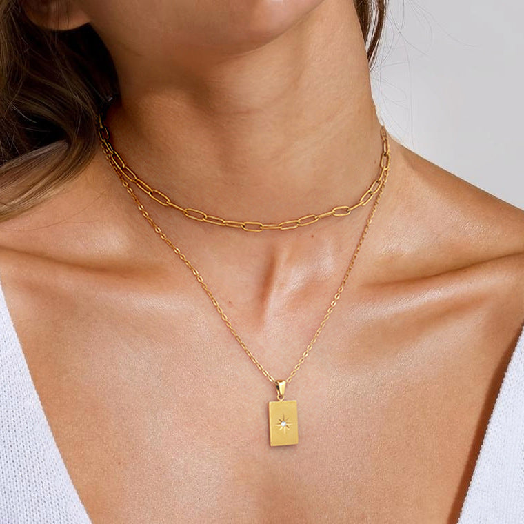 Collier doré double rang étoilé