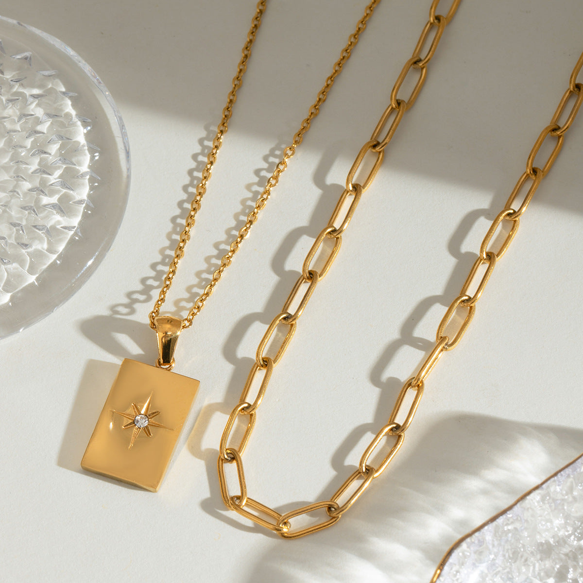 Collier doré double rang étoilé