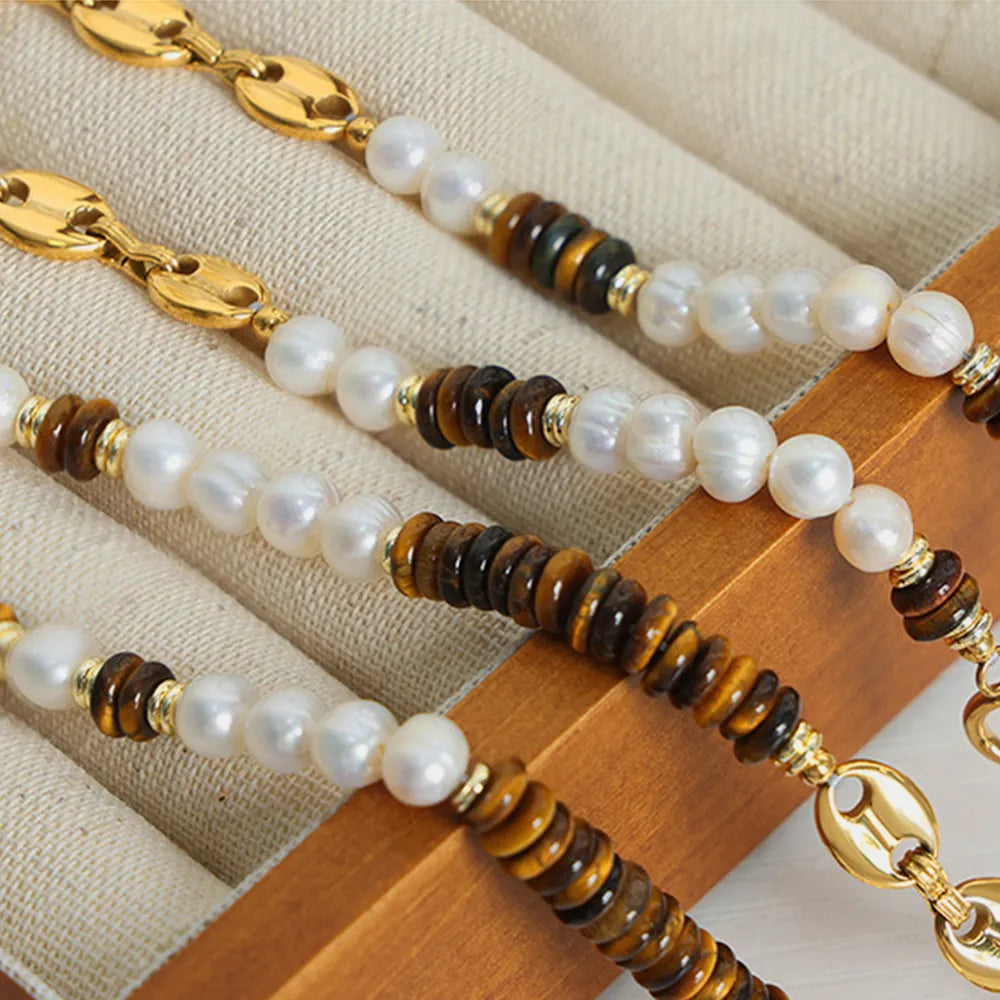 Collier doré perle et œil-de-tigre