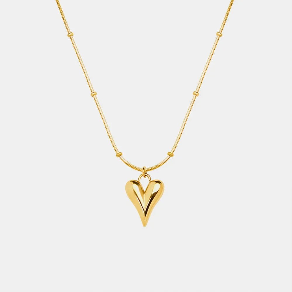 Collier cœur minimaliste en acier titane