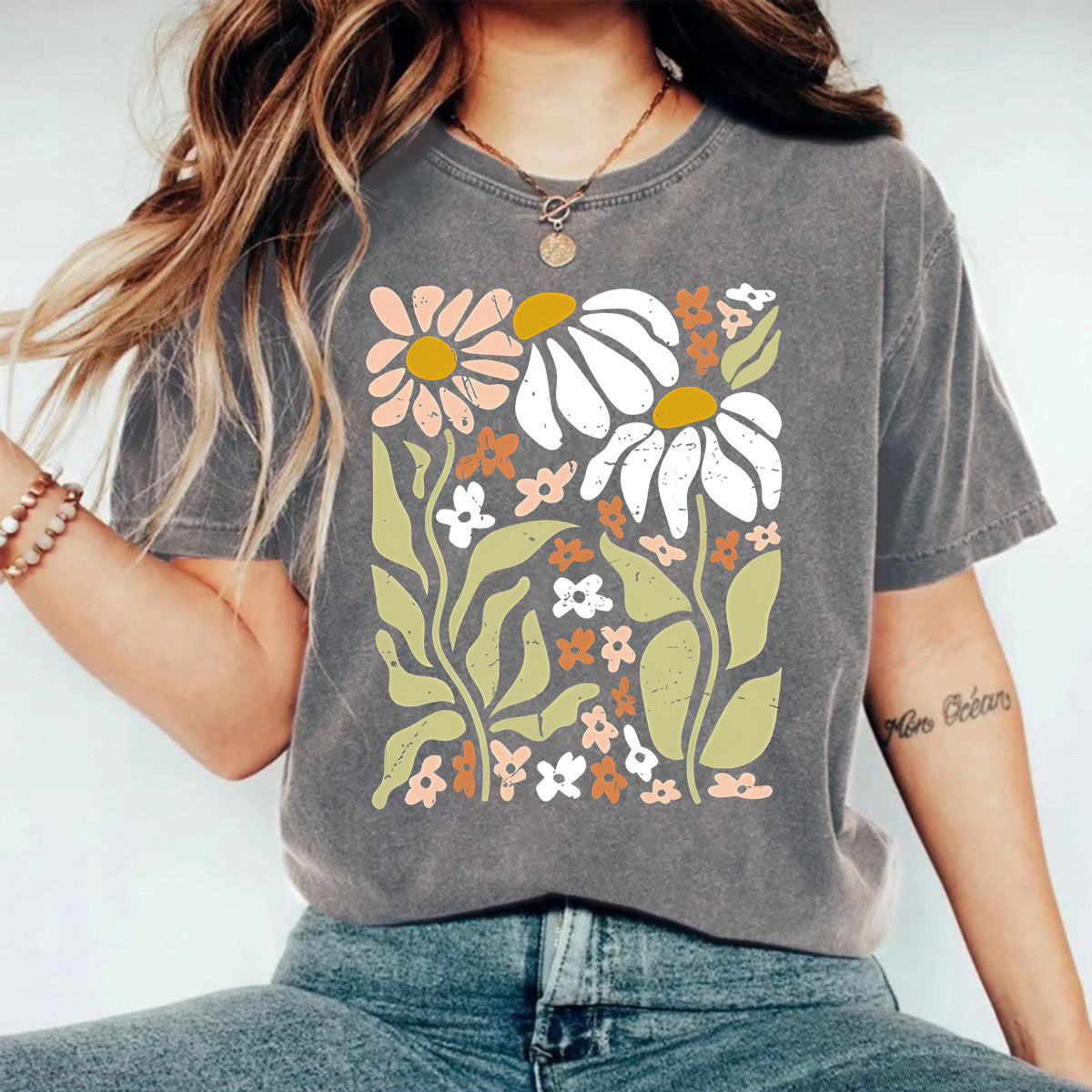 T-shirt délavé à imprimé effet usé