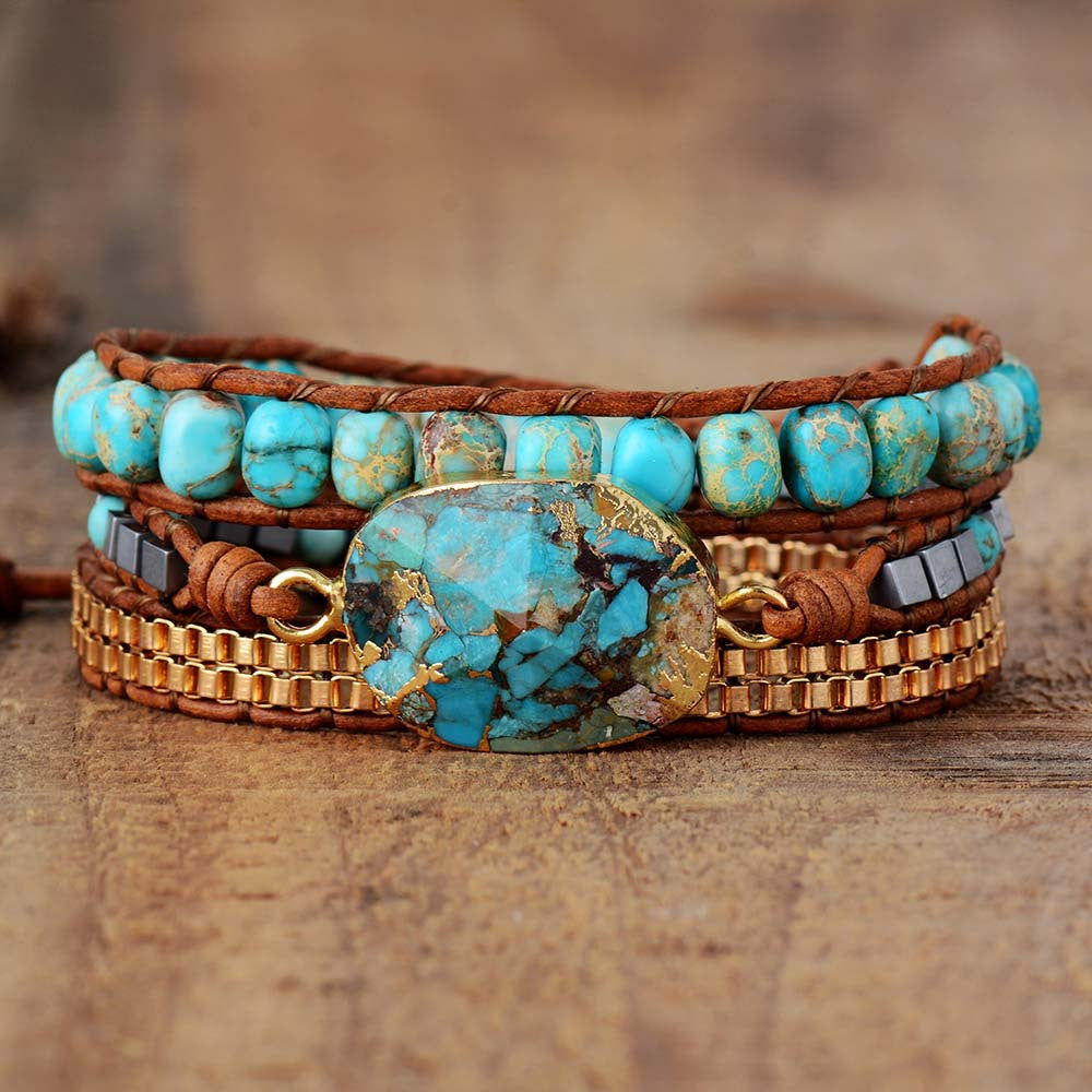 Bracelet bohème en pierre de l’empereur et cuir tressé