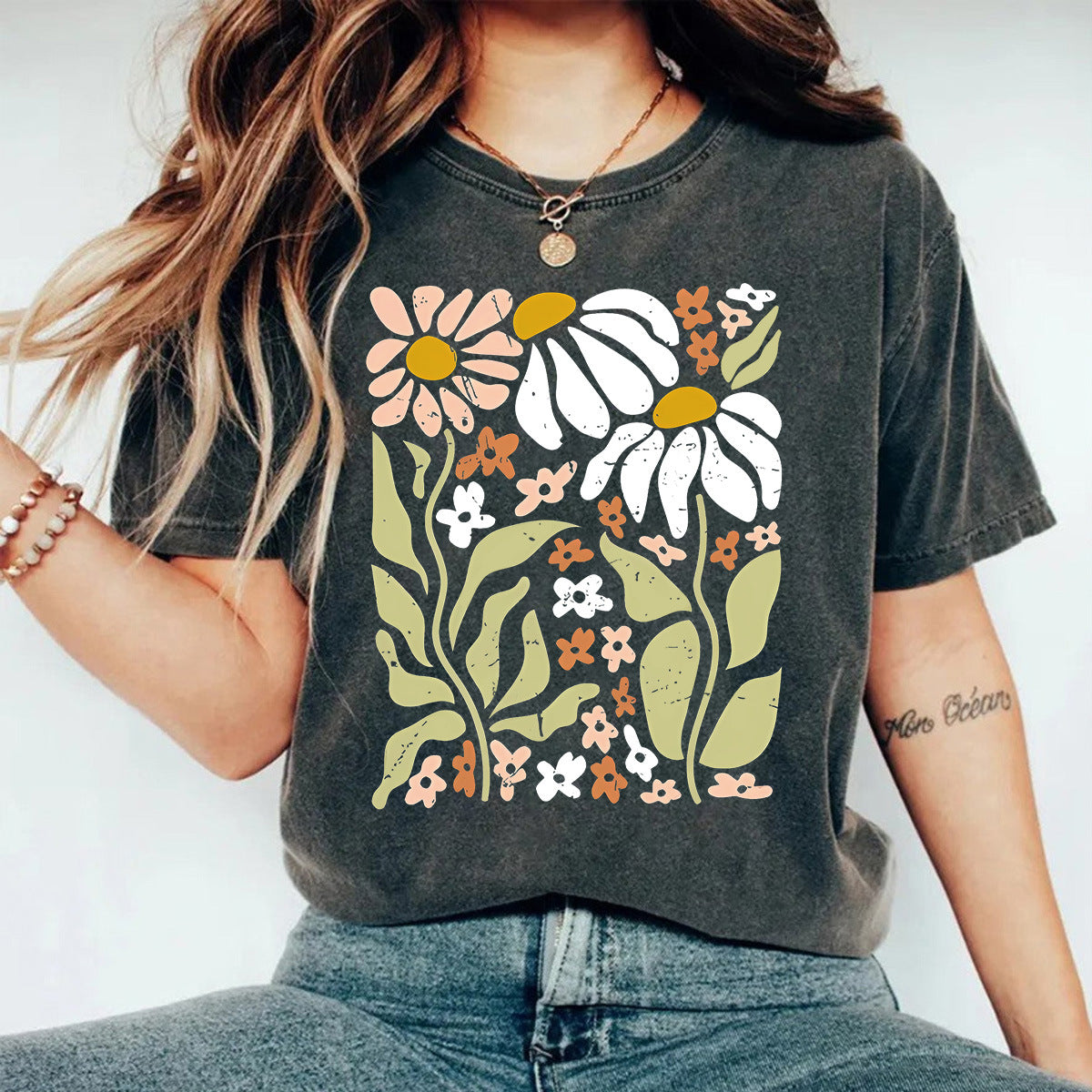 T-shirt délavé à imprimé effet usé