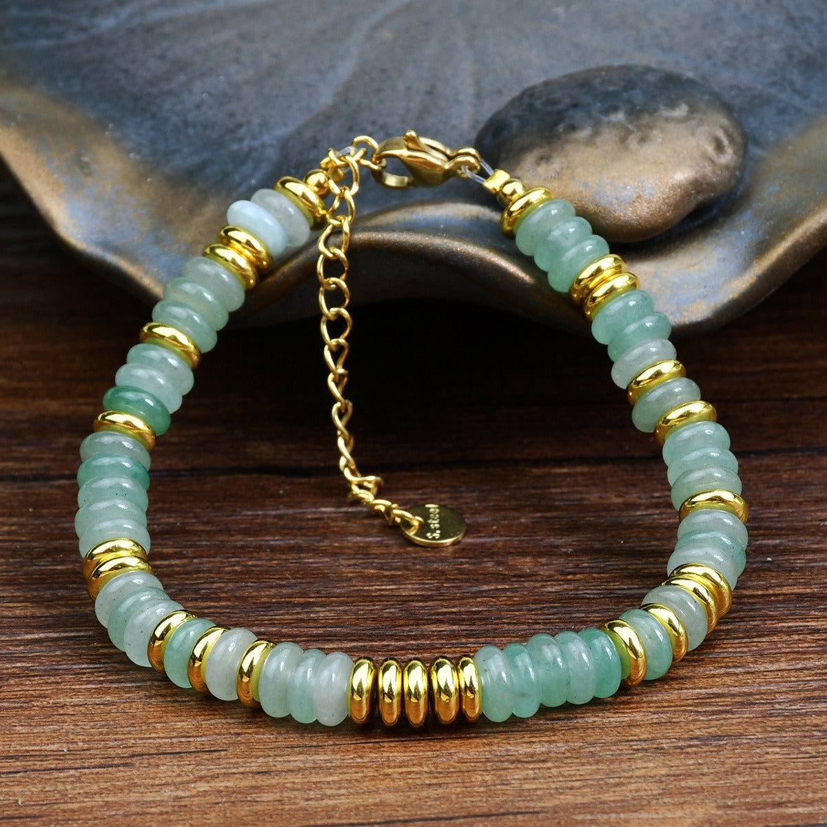 Bracelet en perles de pierres naturelles colorées