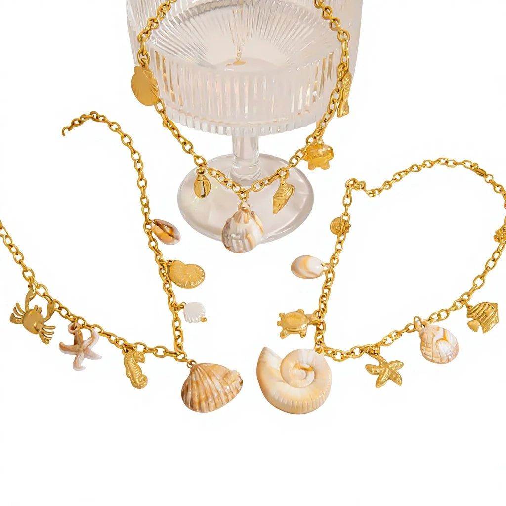 Collier coquillage doré en cuivre